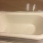 image of a white bath tub after refinish